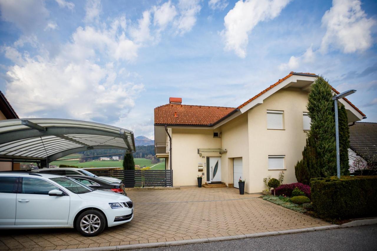 Relax & Beautiful View Apartment Slovenj Gradec Luaran gambar