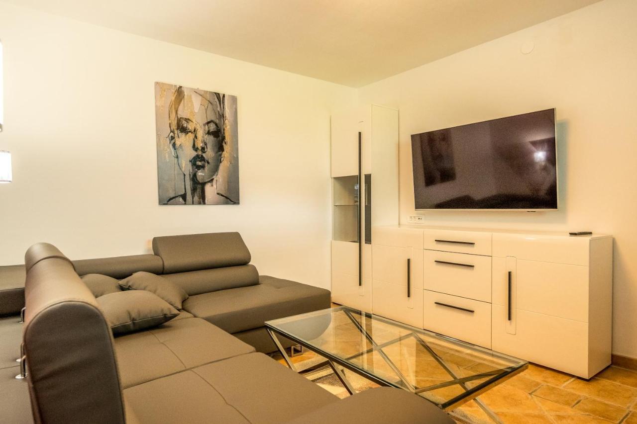 Relax & Beautiful View Apartment Slovenj Gradec Luaran gambar